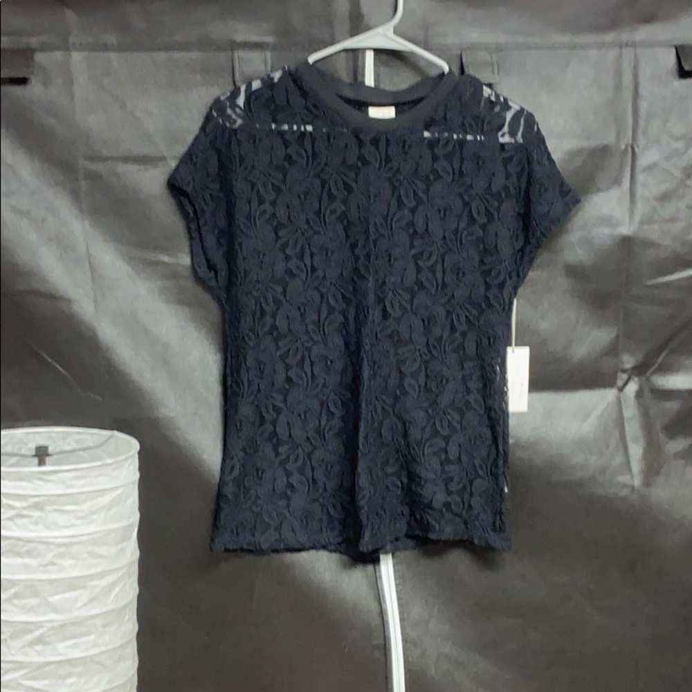 🌸NWT Sheer lace black short sleeve blouse